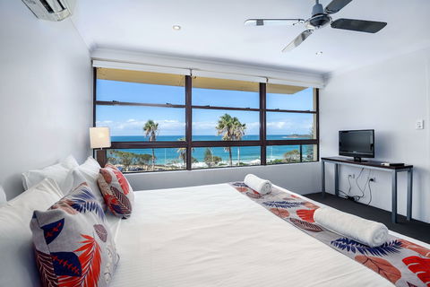 Alexandra On The Pacific - Redcliffe Tourism 3