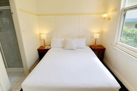 Point Lonsdale Guest House - Redcliffe Tourism 7