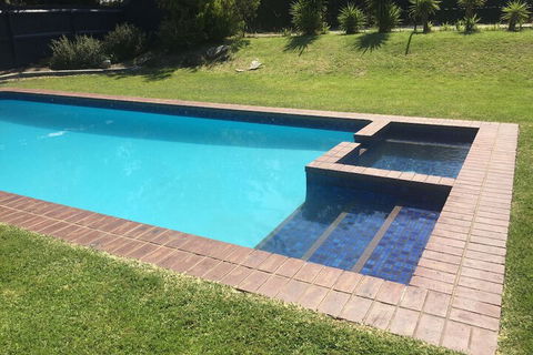 Point Lonsdale Guest House - Redcliffe Tourism 1