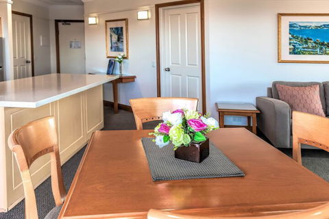 City Park Apartments - Redcliffe Tourism 7
