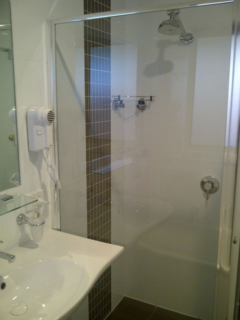 Apartments On Tolmie - Redcliffe Tourism 3