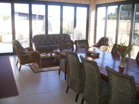 Santa Maria Executive B & B Fremantle - Redcliffe Tourism 5