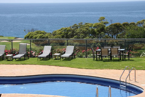 Amooran Oceanside - Redcliffe Tourism 0