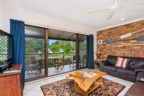 Atlantis - Redcliffe Tourism 1