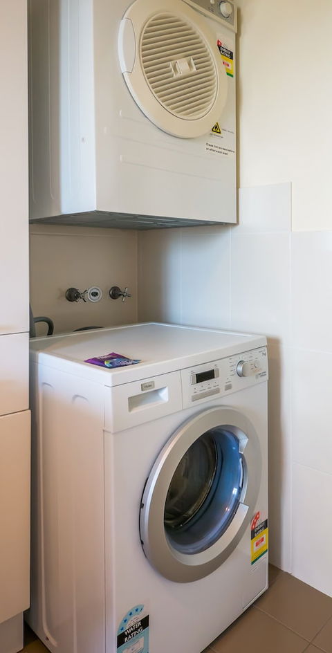 Aloha Lane Holiday Apartments - Redcliffe Tourism 3