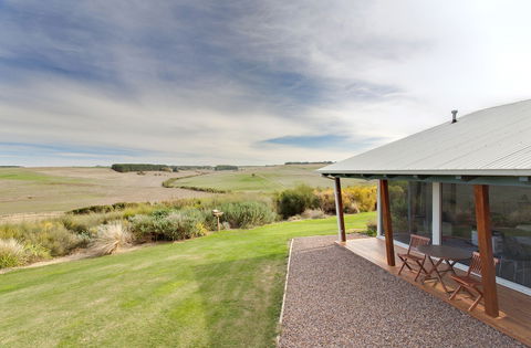 Anchors Port Campbell - Redcliffe Tourism 1