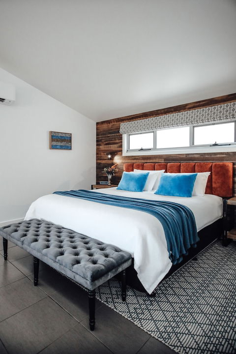 Anchors Port Campbell - Redcliffe Tourism 5