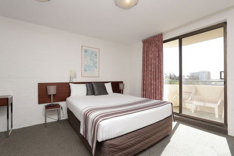 Atrium Resort Hotel - Redcliffe Tourism 5