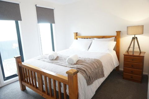 Bens Place Modern & Convenient - Redcliffe Tourism 2