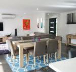 Bens Place modern  convenient - Redcliffe Tourism