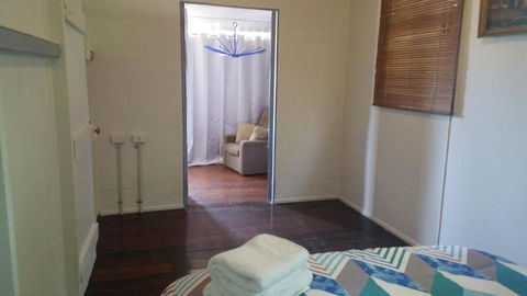 66a Farnborough Rd - Redcliffe Tourism 7
