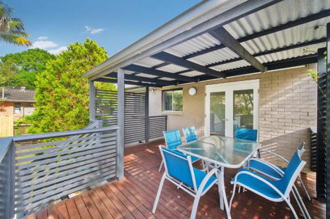 Bonny Beach House Holiday Accommodation With Pool - Redcliffe Tourism 1