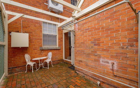 Azile 1875 Heritage Victorian Duplex - Redcliffe Tourism 1