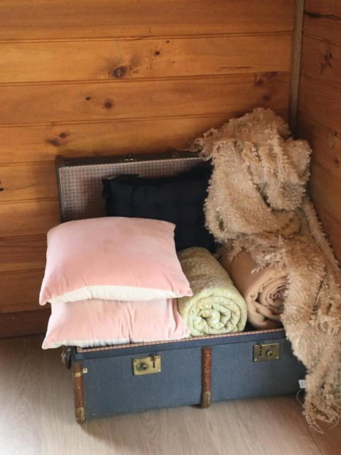 Springmead Rustic Cabin - Redcliffe Tourism 5