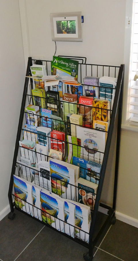 Wingham Motel - Redcliffe Tourism 3