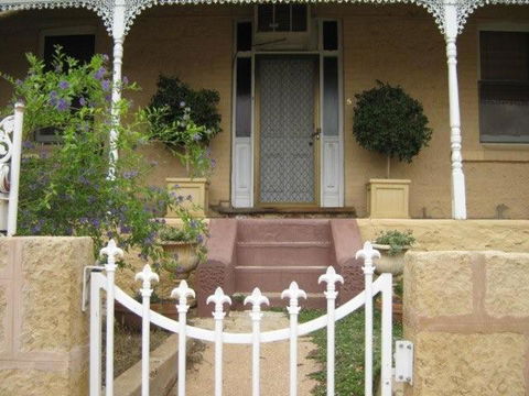Amalie Cottage Waikerie Unit 1 - Redcliffe Tourism 1