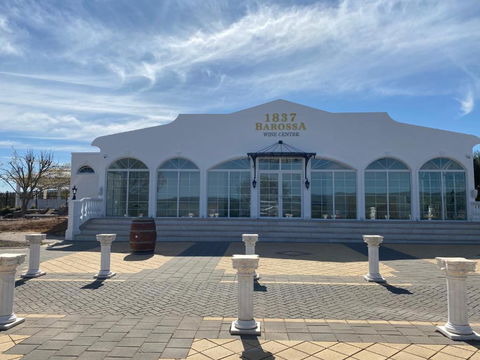 Barossa Valley Lyndoch - Redcliffe Tourism 6