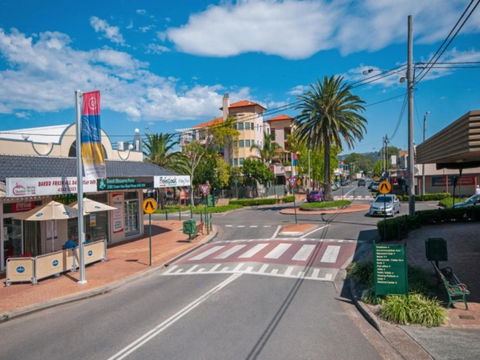 Penthouse 707 4 Bedroom Oceanview Penthouse - Redcliffe Tourism 1