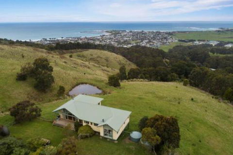 Acacia Brae - Redcliffe Tourism 0