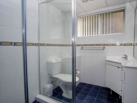 Anchorage 7 Beautifully Renovated Close To Rockpool - Redcliffe Tourism 3