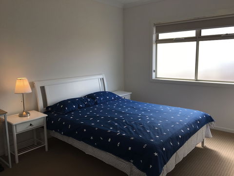 Apple House Point Cook - Redcliffe Tourism 4
