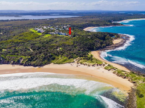 Aqualuna Excellent Surfing Beaches. - Redcliffe Tourism 6