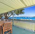 Sunset Beach House Soldiers Point Sleeps 9 - Redcliffe Tourism