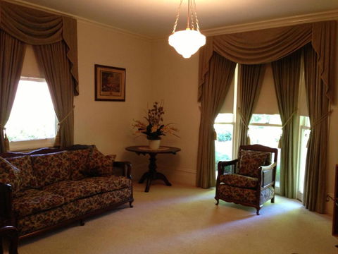 Annadale House - Redcliffe Tourism 1