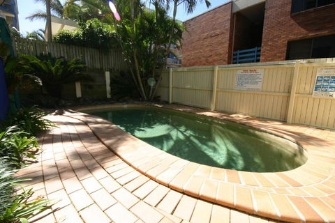 Jade Waters U4 / Latona Ave - Redcliffe Tourism 4