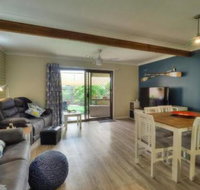 Harbour Court on the Bay - Redcliffe Tourism