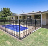 Hibiscus Holiday Home - Redcliffe Tourism
