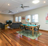 Charming Home by The Sea - Redcliffe Tourism