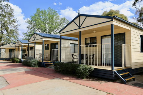 Young Tourist Park - Redcliffe Tourism 0