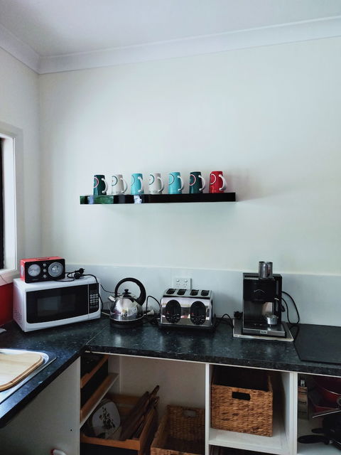 Wanderlust Cottage - Redcliffe Tourism 1