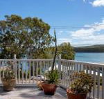 Perfect Seclusion Top Level Only - Redcliffe Tourism
