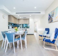 Lovely  Luxurious Townhouse In Zetland - Redcliffe Tourism