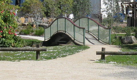 RiverCottage Selfcontained - Redcliffe Tourism 6