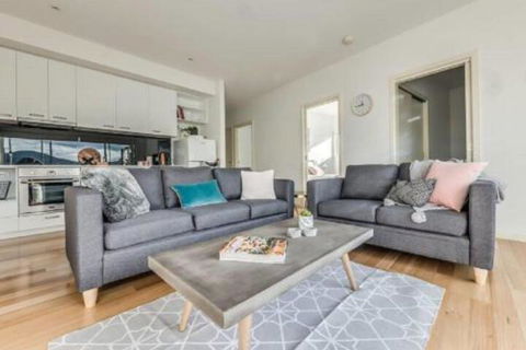 Marina View Apartment - Redcliffe Tourism 0