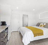 Dolphin Studio Apartment 1a Ocean Street - Redcliffe Tourism