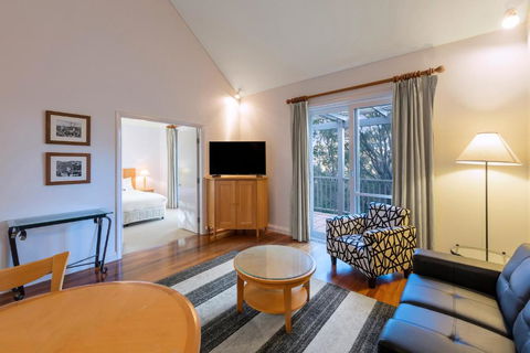 Apartments At 15 Thompsons - Redcliffe Tourism 2