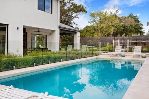 CATALINA MOUNT ELIZA - Redcliffe Tourism 3