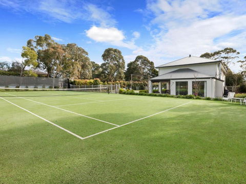 CATALINA MOUNT ELIZA - Redcliffe Tourism 6