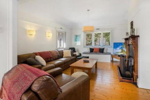 Ellis Cottage Sorrento Plus Guest House - Redcliffe Tourism 5