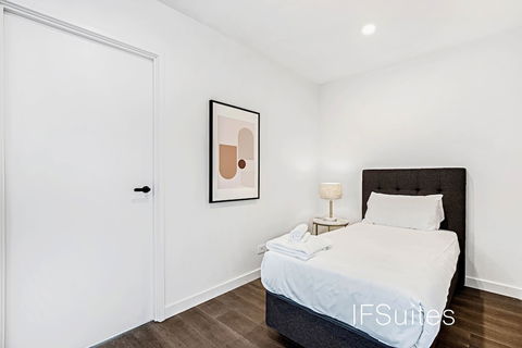 IFSuites Melbourne Village - Redcliffe Tourism 5
