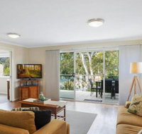 Luxury Boardwalk Apartment Unit 7 - Redcliffe Tourism