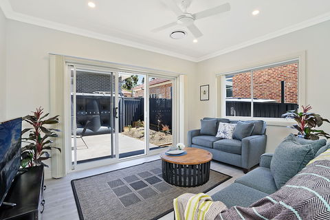 Accommodation Hunter - Adams St Maitland - Redcliffe Tourism 4