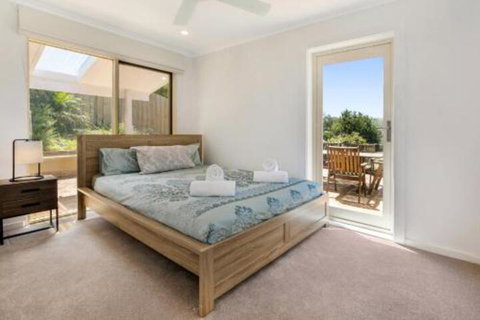 Family Fun Retreat With Spa - Redcliffe Tourism 3