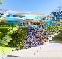 Stylish Beach Side Apartment Unit 5 33 Lorikeet Drive - Redcliffe Tourism