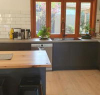 Seacliff Park Holiday Home - Redcliffe Tourism