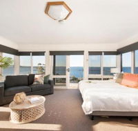 Tranquil Waters with Mesmerising waterviews - Redcliffe Tourism